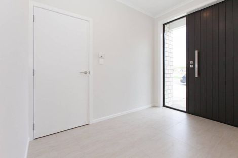 Photo of property in 9 Davey Crescent, Orewa, 0931