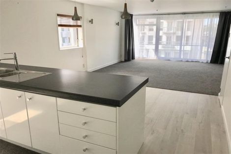 Photo of property in Montreaux Apartments, 10c/164 The Terrace, Wellington Central, Wellington, 6011