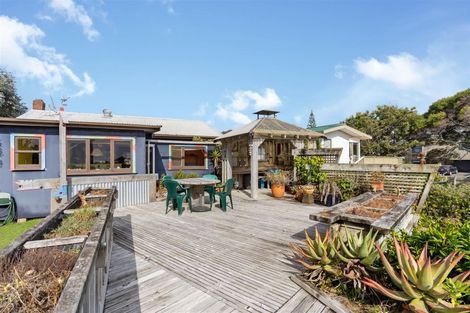 Photo of property in 85 Seaforth Road, Waihi Beach, 3611
