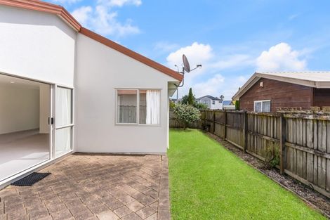 Photo of property in 1/5 Dana Place, Somerville, Auckland, 2014