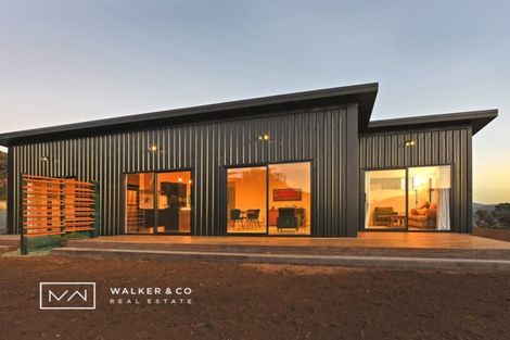 Photo of property in 235 Fairview Drive, Birchville, Upper Hutt, 5372