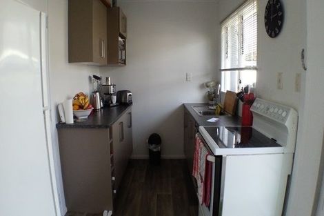 Photo of property in 1/9 Fifeshire Street, Belmont, Auckland, 0622