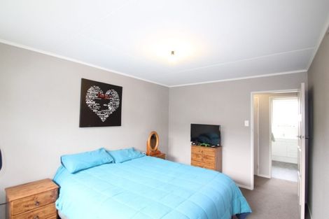 Photo of property in 8 Dale Crescent, East Gore, Gore, 9710