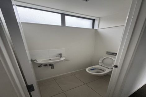 Photo of property in 77 Kittiwake Drive, Schnapper Rock, Auckland, 0632