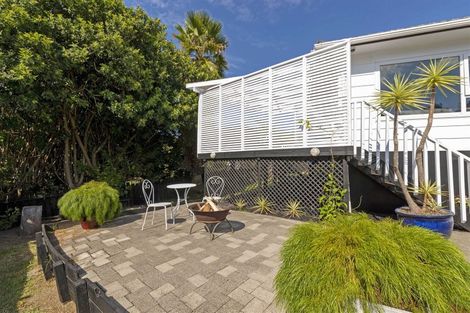 Photo of property in 1/29 Cranston Street, Torbay, Auckland, 0632