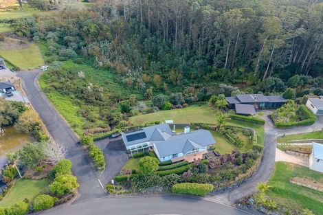 Photo of property in 17 Alderton Drive, Kerikeri, 0230