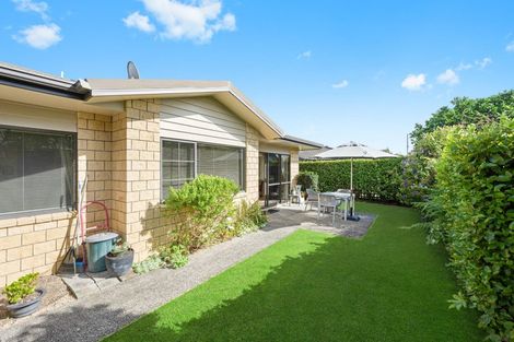 Photo of property in Bramley Gardens, 33/3 Turnbury Court, Rototuna, Hamilton, 3210
