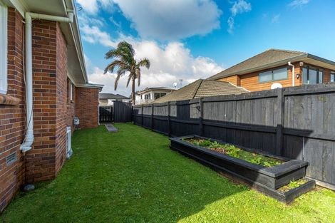 Photo of property in 22 Cliff Road, Papakura, 2110