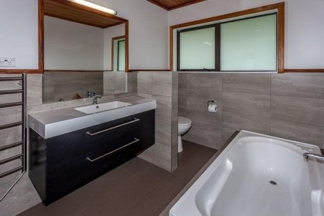 Photo of property in 8 Brenton Place, Whangamata, 3691