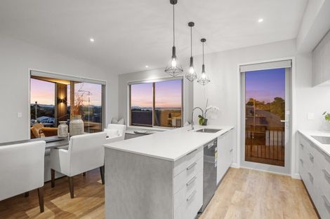 Photo of property in 16 Te Kaka Place, Omokoroa, 3114