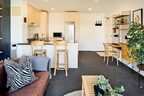 Photo of property in 10/3 Kelvin Grove, Te Aro, Wellington, 6011