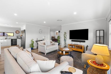 Photo of property in 230 Valley Views, Fitzherbert, Palmerston North, 4472