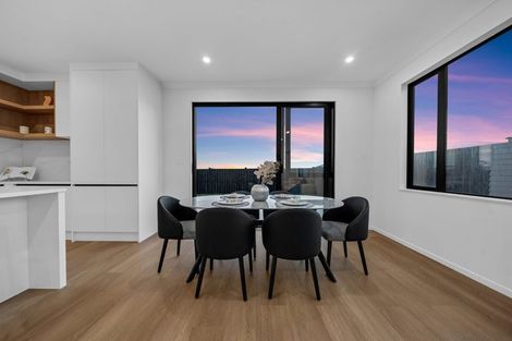 Photo of property in 34 Emerald Avenue, Rosehill, Papakura, 2113