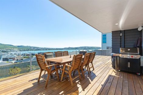 Photo of property in 78 Queen Charlotte Drive, Aotea, Porirua, 5024