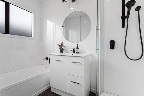 Photo of property in 17 Tawhara Place, Edgecumbe, 3120