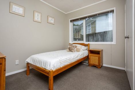 Photo of property in 10 Woodcote Drive, Glenfield, Auckland, 0629