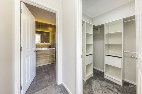 Photo of property in 12 Attymon Lane, East Tamaki, Auckland, 2016