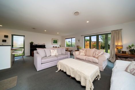 Photo of property in 26 Carthew Street, Okato, 4335