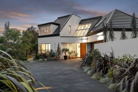 Photo of property in 20 Derenzy Place, Avonhead, Christchurch, 8042