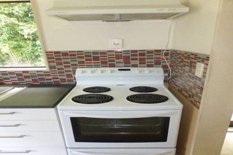 Photo of property in 28 Hookway Grove, Paraparaumu, 5032