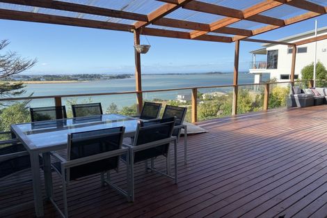 Photo of property in 51 Saint Andrews Hill Road, Mount Pleasant, Christchurch, 8081