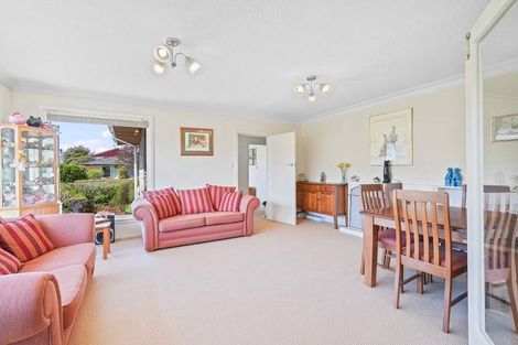 Photo of property in 21 Oakfield Street, Burnside, Christchurch, 8053