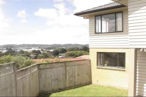 Photo of property in 10 Vintage Drive, Henderson, Auckland, 0612
