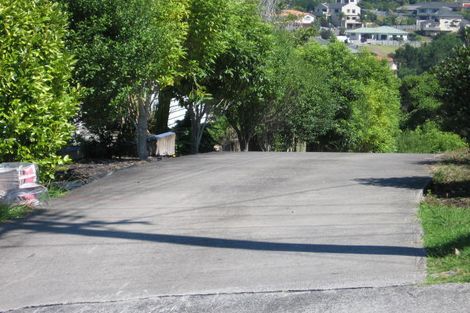 Photo of property in 2/13 Limmer Place, Browns Bay, Auckland, 0632