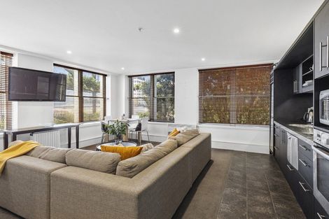 Photo of property in 2a/123 Molesworth Street, Thorndon, Wellington, 6011