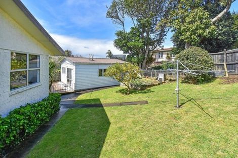 Photo of property in 15 Rembrandt Place, Opaheke, Papakura, 2113