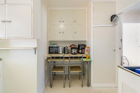 Photo of property in 120 Kings Crescent, Hutt Central, Lower Hutt, 5010