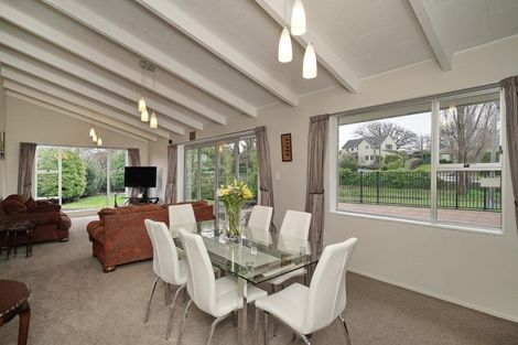 Photo of property in 1 Esher Place, Saint Martins, Christchurch, 8022
