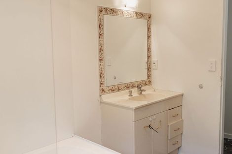 Photo of property in 89 Kakariki Grove, Waikanae, 5036