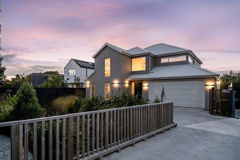 Photo of property in 2/179 Weston Road, St Albans, Christchurch, 8052