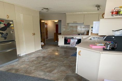 Photo of property in 66 Fyvie Avenue, Tawa, Wellington, 5028