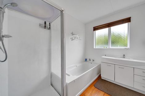 Photo of property in 162 Seaview Road, Westown, New Plymouth, 4310