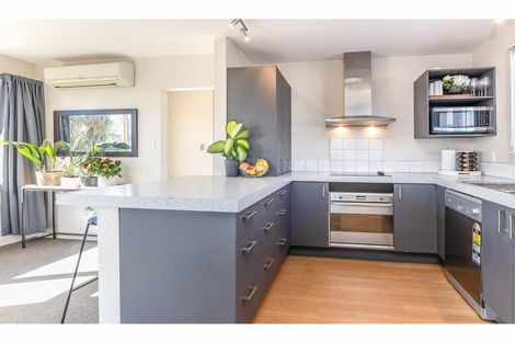 Photo of property in 100 Bridge Street, New Brighton, Christchurch, 8061