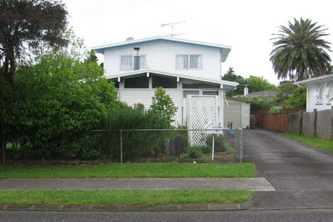 Photo of property in 4 De Thiery Place, Pakuranga Heights, Auckland, 2010