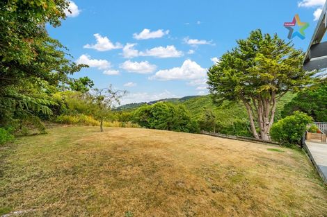 Photo of property in 19 Timaru Grove, Kelson, Lower Hutt, 5010