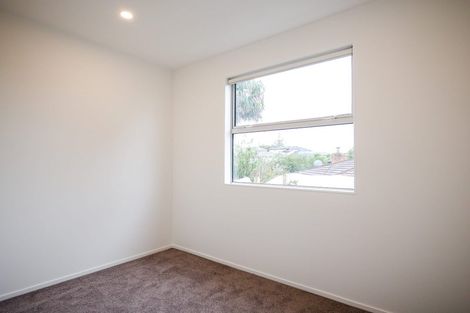 Photo of property in 10a Tirimoana Road, Te Atatu South, Auckland, 0602