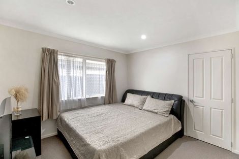 Photo of property in 13 Hansen Place, Takanini, 2112