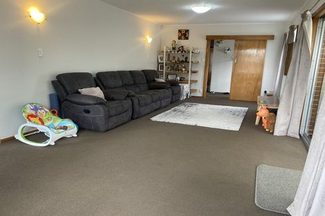 Photo of property in 19 Dunstan Crescent, Hornby, Christchurch, 8042