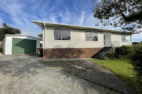 Photo of property in 14 Kereru Place, Half Moon Bay, Auckland, 2012