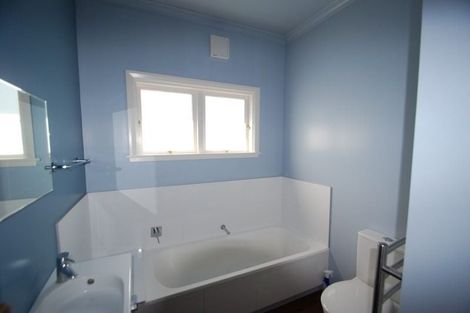 Photo of property in 37 Clutha Avenue, Khandallah, Wellington, 6035