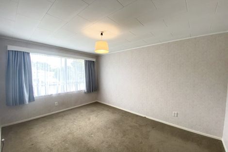 Photo of property in 15 Longreach Drive, Sunnyvale, Auckland, 0612