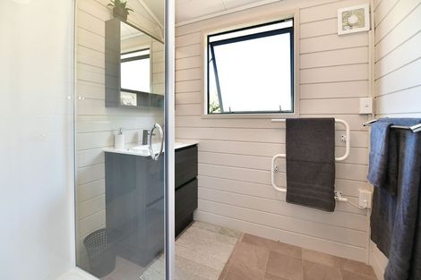 Photo of property in 18 Te Kapa Place, Snells Beach, 0920