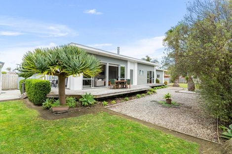 Photo of property in 25 Shoemaker Road, Waipu, 0510