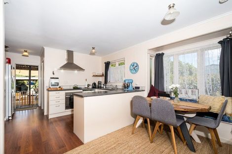 Photo of property in 8 Oraha Road, Huapai, Kumeu, 0810