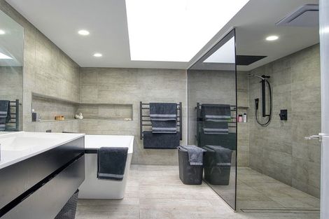 Photo of property in 31 Earlsworth Road, Mangere East, Auckland, 2024