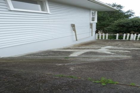 Photo of property in 1/18 Limmer Place, Browns Bay, Auckland, 0632